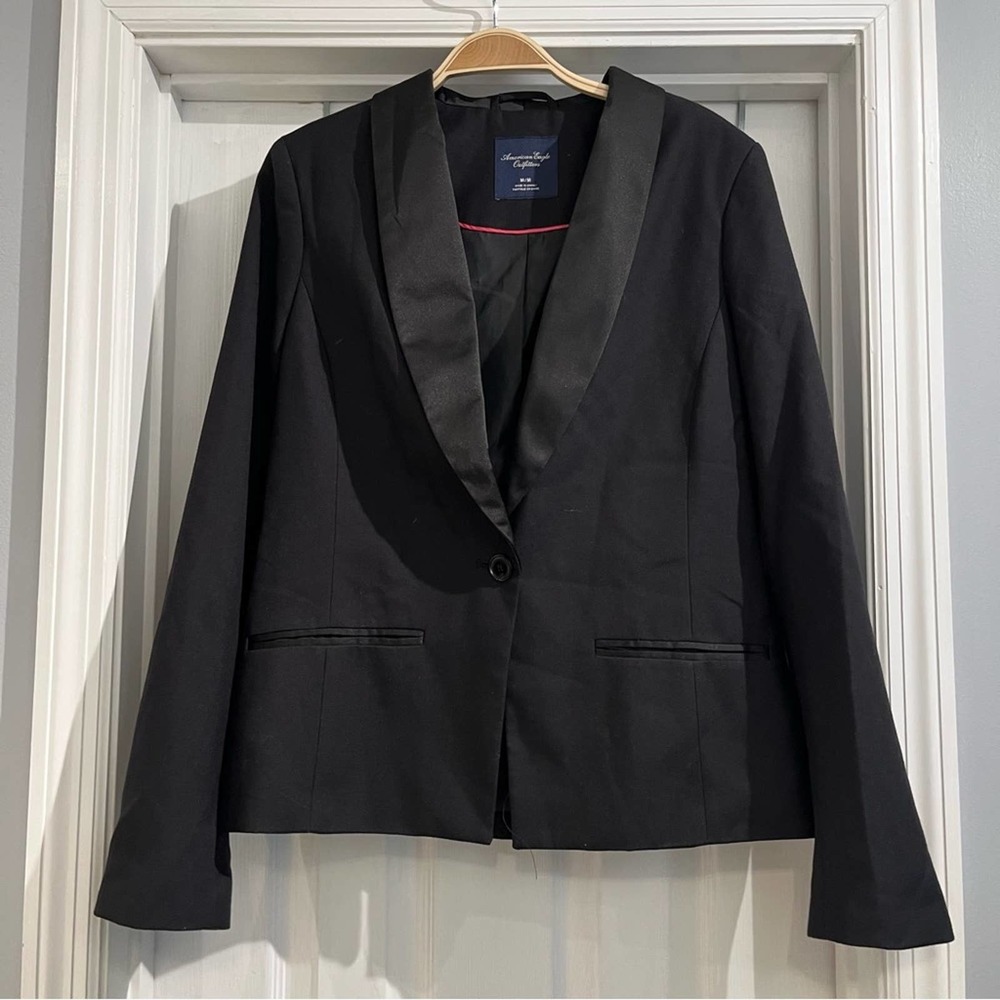 American Eagle Outfitters Women’s Black Single Button Blazer Size Medium
